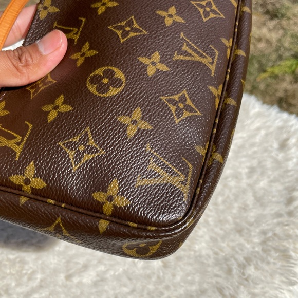 Louis Vuitton pochette accessories - Picture 8 of 16